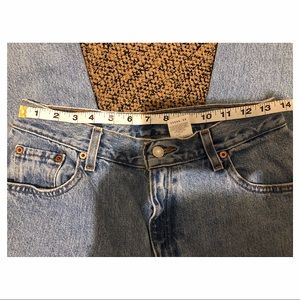 Levi’s front measurement